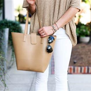 Chandra Keyser La Borsa Minimalist Style Bag.