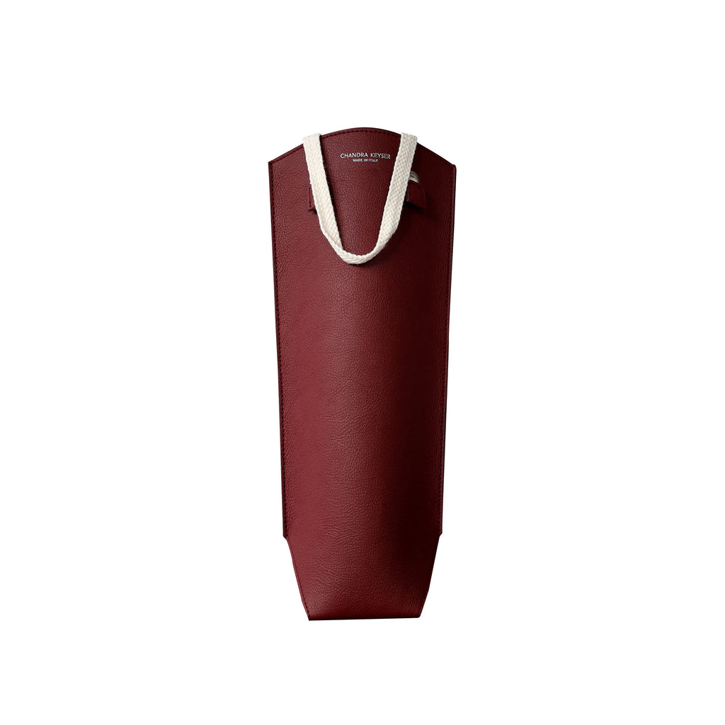 Wine Carrier Zero-waste luxury bag. Sustainable Leather Wine Bag CHANDRA KEYSER La Borsa Da Vino Vegan AppleSkin Wine Tote Front View